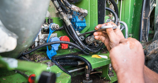 The Essential Components of Your Tractor’s Hydraulic System - Lane Shark USA